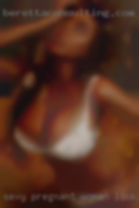 Sexy pregnant woman looking swingers to fuck.